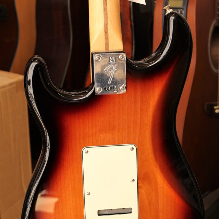 Fender Player Stratocaster Pau Ferro 3 Color Sunburst